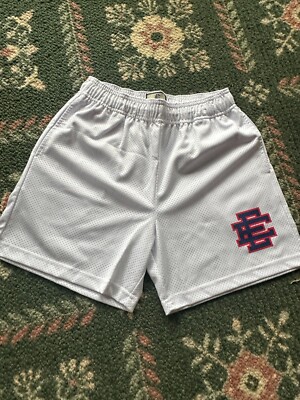 Eric emanuel EE basic short White/navy size Medium authentic and NEW