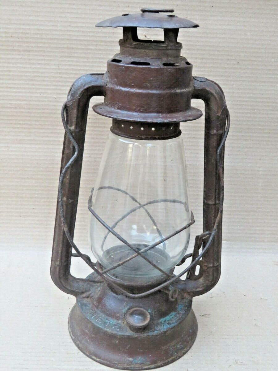 Antique DIETZ BLIZZARD NO.2 KEROSENE IRON HURRICANE lantern Antique DIETZ BLIZZARD NO.2 KEROSENE IRON HURRICANE lantern