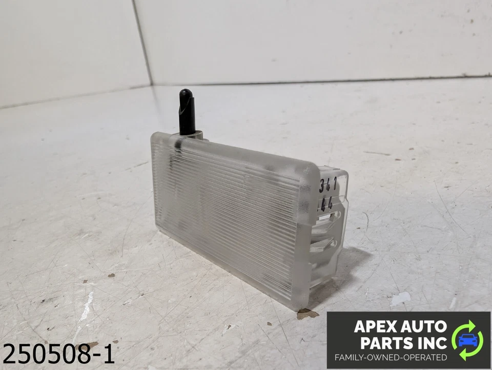 OEM 2002-2005 BMW 325i 2.5L Interior Door Panel Courtesy Light - Изображение 2 из 4