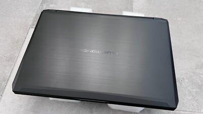 Eluktronics P650RP6 15.6'' Gaming Laptop i7 6700HQ Nvidia GTX 1060 FHD Complete