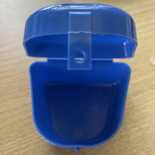 2 Denzeal Dental Mouthguards and Case - Picture 3 of 3