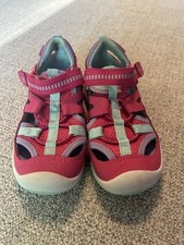 Stride Rite Toddler Sandal Sneaker Water Shoe Size 8 1/2M- No Lace- 5/7