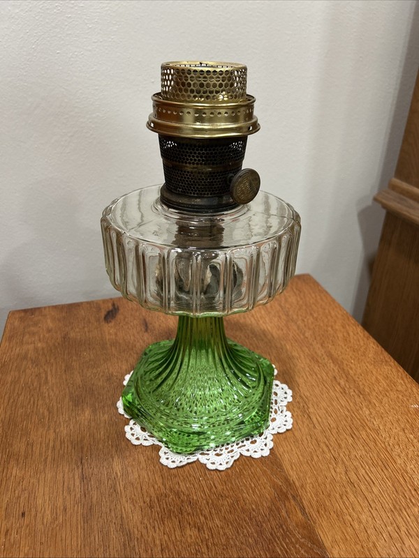 Aladdin B-105 Corinthian Model B Uranium Glass Oil Lamp Green Base 