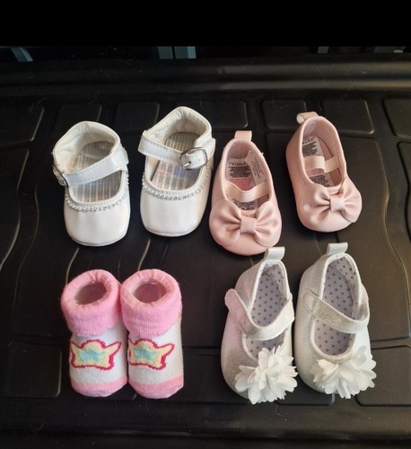 Babys Bundle of Shoes All Never Worn Various Sizes and Colours