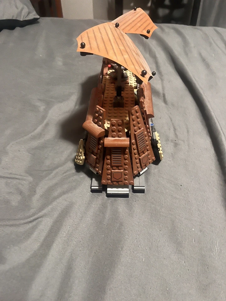 LEGO 75020 Star Wars Jabba’s Sail Barge 2013 COMPLETO sin minifiguras Foto 4 de 4