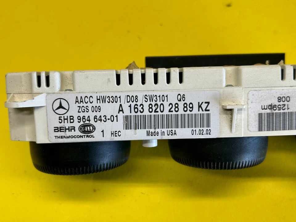 2002-2005 MERCEDES ML500 AC HEATER CLIMATE CONTROL TEMP UNIT OEM A1638202889 - Image 3 of 4