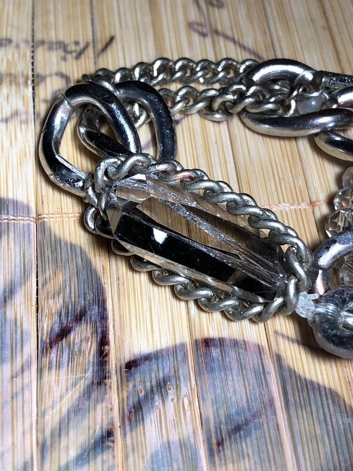 Brazalete Kenneth Cole Grueso Cuarzo Cristal Corte Diamante Bolas de Vidrio Eslabón Plata  Foto 3 de 4