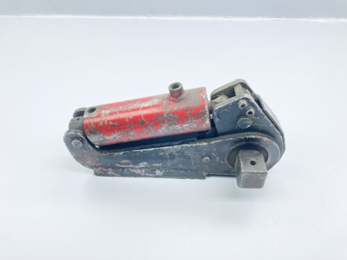HYTORC HYDRAULIC TORQUE WRENCH 1-1/2" DRIVE - Picture 1 of 5