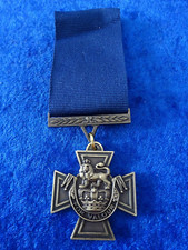 A4-03) Britischer Orden Medal Victoria Cross Order höchster Orden NAVY-Ribbon
