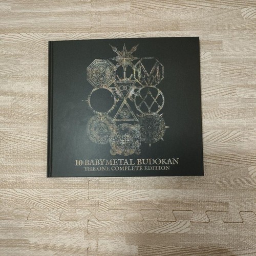10 BABYMETAL BUDOKAN THE ONE COMPLETE EDITION Blu-ray Box Used Japan - Imagen 9 de 12