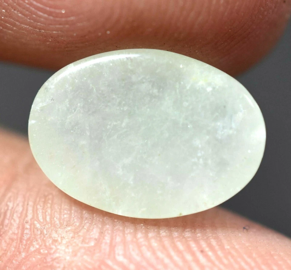 Rarest Semi Precious 5.75 Ct Natural Green Aventurine Cabochon Quartz Gemstone - Image 3 of 4