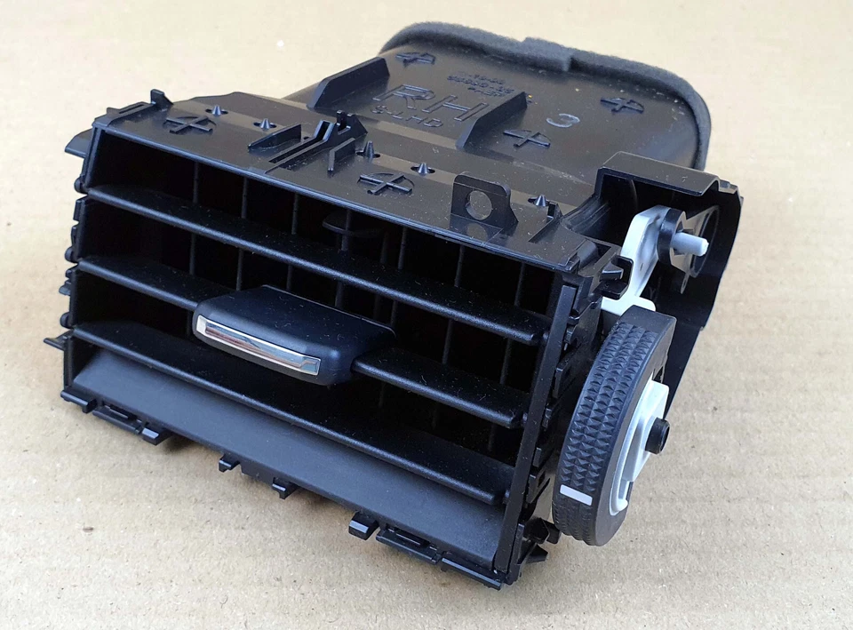 Toyota 4Runner 14-22 Painel AC Ventilação de Ar Central Fabricante de Equipamento Original Usado 55670-35041 - Imagem 3 de 4