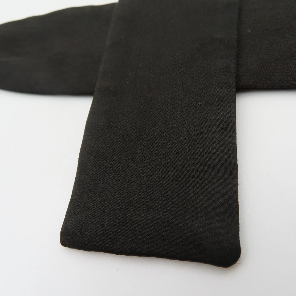 Smoking Brooks Brothers gravata borboleta preta sólida 1,75" de largura auto amarração seda asa de morcego - Imagem 2 de 4