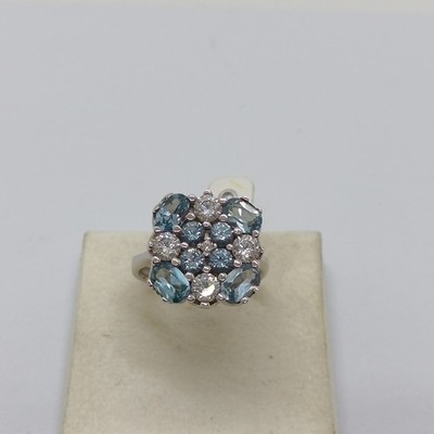 Damenring Mit Blauem Topas Und Zirkonia Weißgold 18KT 7,9 GR. Nr. 18 (1998)