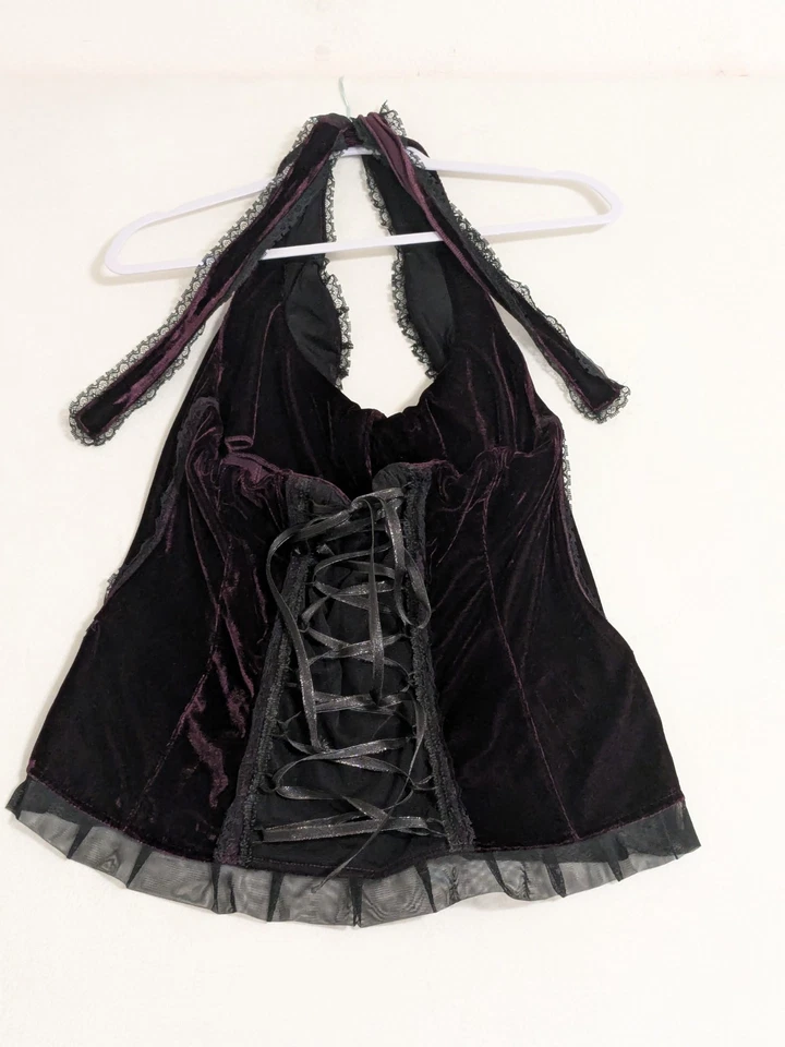 Moda Occidental Halloween Sexy Salón Niña Top L. Terciopelo Púrpura Borde Negro. Leer Foto 2 de 4