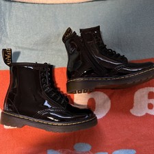 little kids doc martens 10