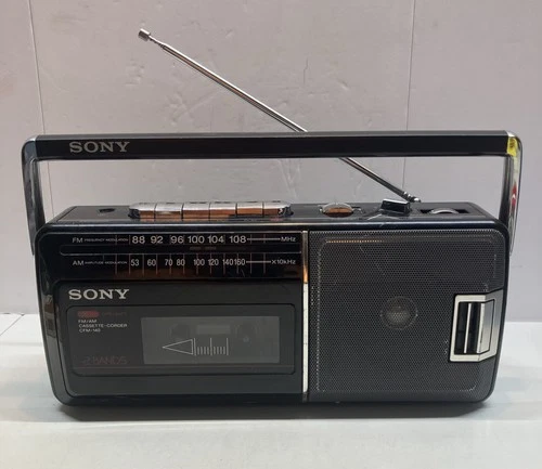 Sony Radio Cassette-Corder CFM-140  AM/FM Portable 2 Bands Speaker Vintage Works