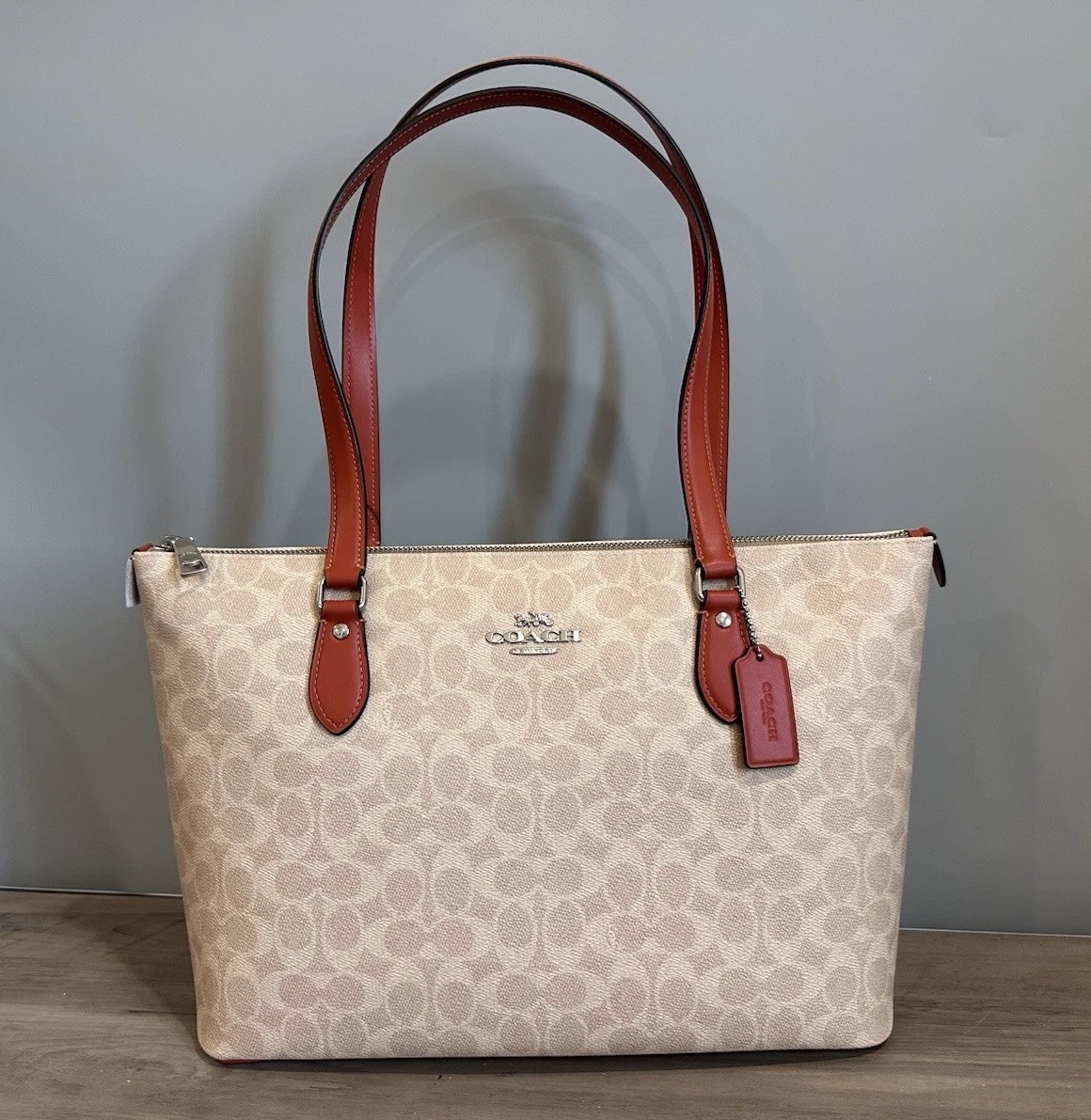 COACH コーチ トートバッグ CW381 SIGNATURE COACH CW381 Gallery Tote Bag In Signature Canvas & Leather