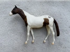 Retired Breyer Horse #700599 Century Finale Pinto Touch of Class State Line Tack
