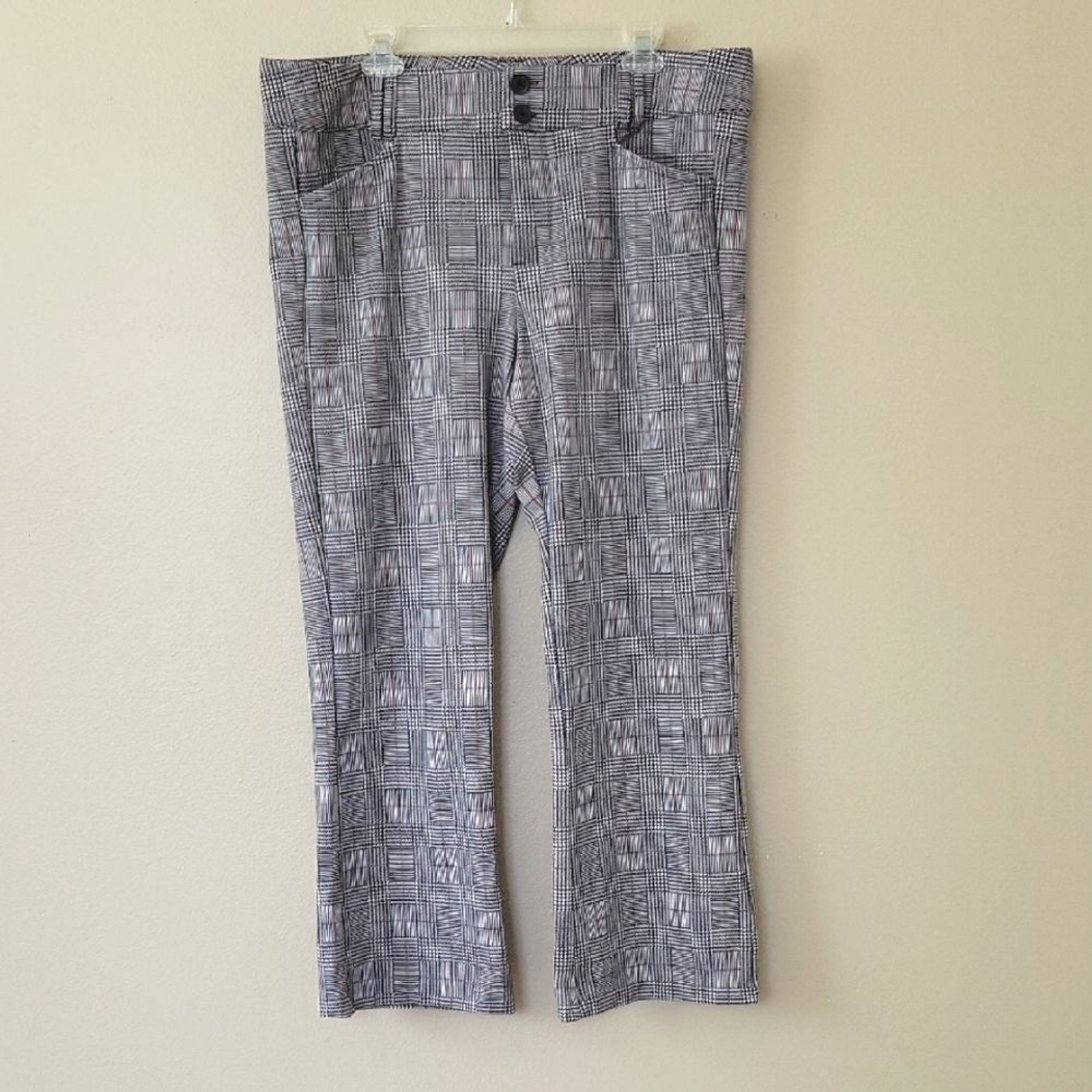 Torrid Studio Ponte Slim Fix Pixie Boot Pant Blac… - image 1