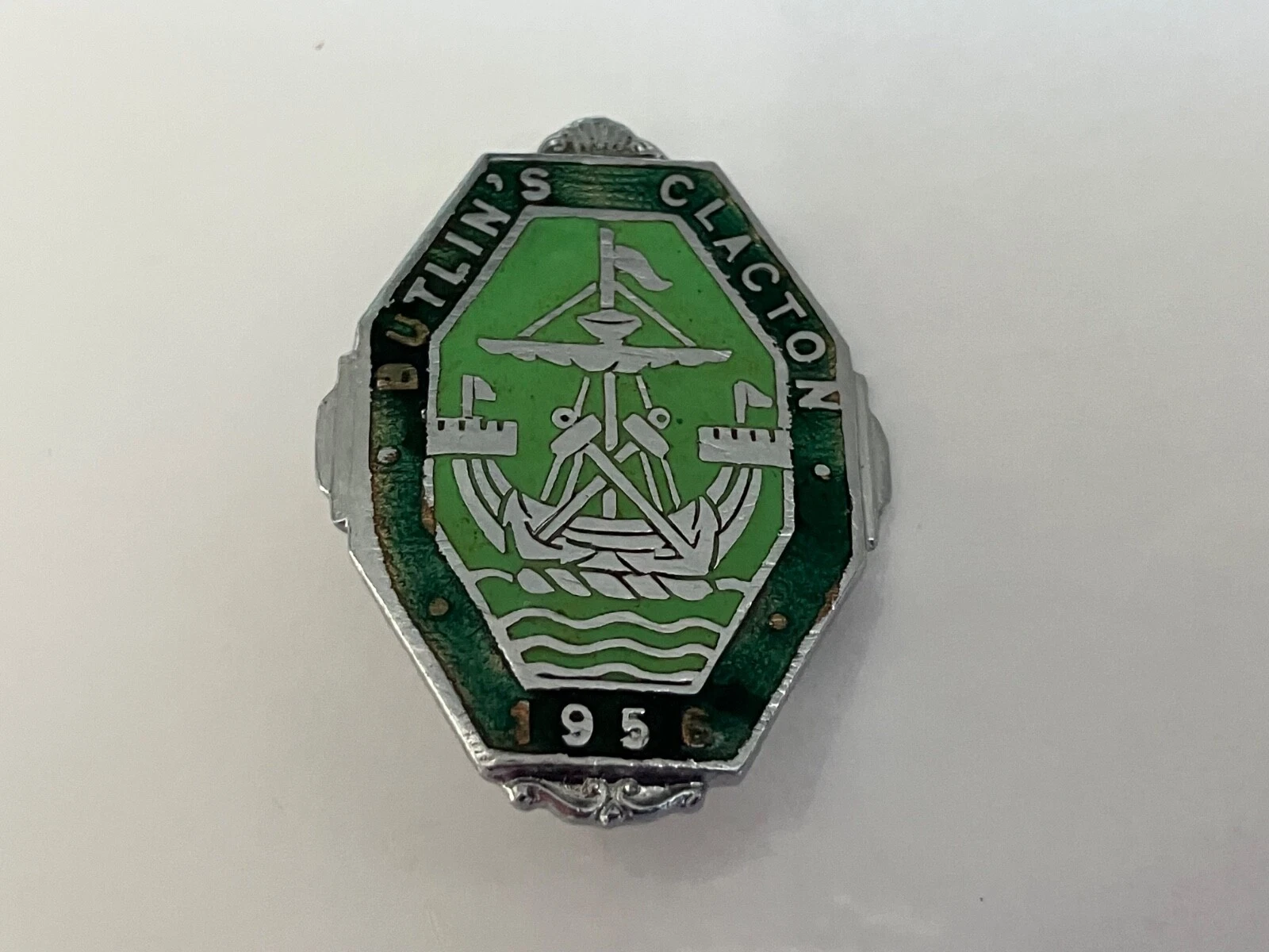 1956 Butlins Clacton Enamel Pin Badge