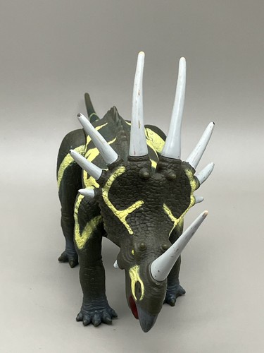 Dinosaur King Ultra-Rare Styracosaurus dinosaur model from Sega - Picture 4 of 10
