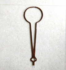 Vintage prymitywne żelazne szczypce szczypce szczypce narzędzie dekoracyjne stare kolekcjonerskie I801