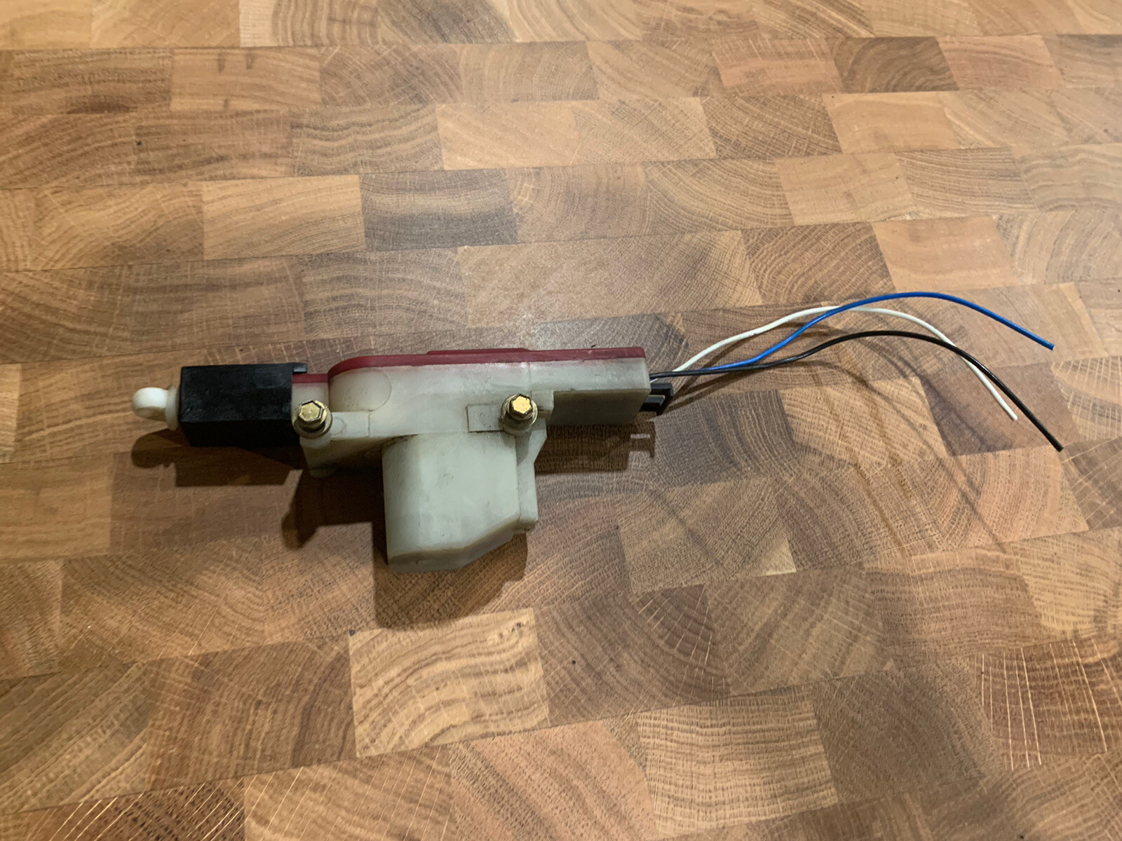 OEM BMW E30 Door Lock Actuator Or Trunk Actuator Motor 8491 318i 325e