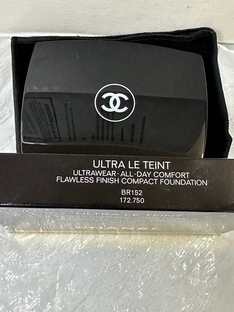 Chanel Ultra Le Teint Flawless Finish Compact Foundation Chanel Ultra Le Teint Flawless Finish Compact Foundation