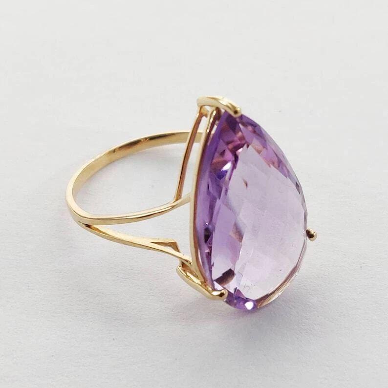 Anillo solitario de amatista púrpura natural de 9,10 quilates enchapado en oro amarillo de plata 925 Foto 3 de 4