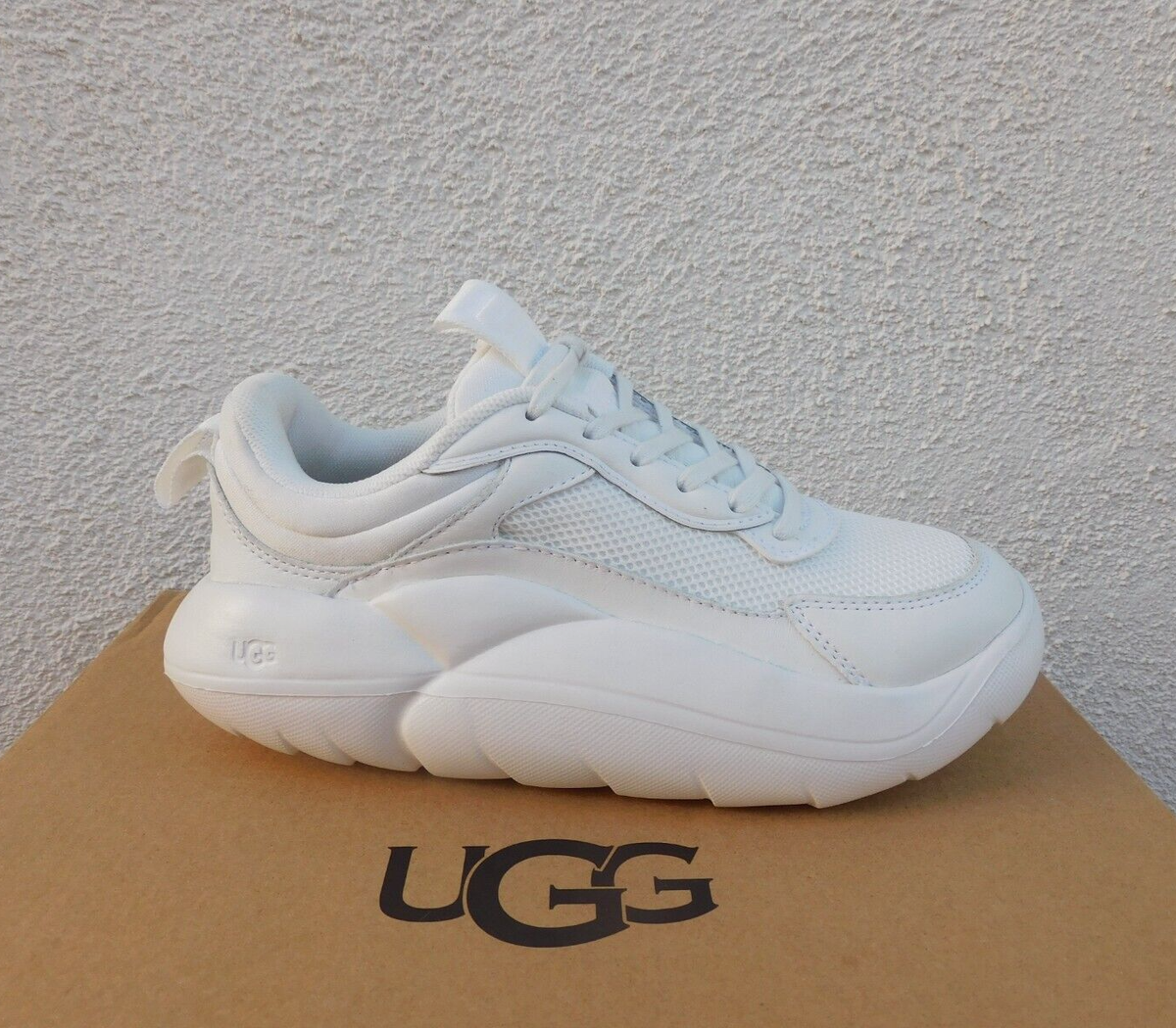UGG WHITE LA ALTO CLOUD LACE PLATFORM TRAINER SNEAKERS, US 7/ EUR