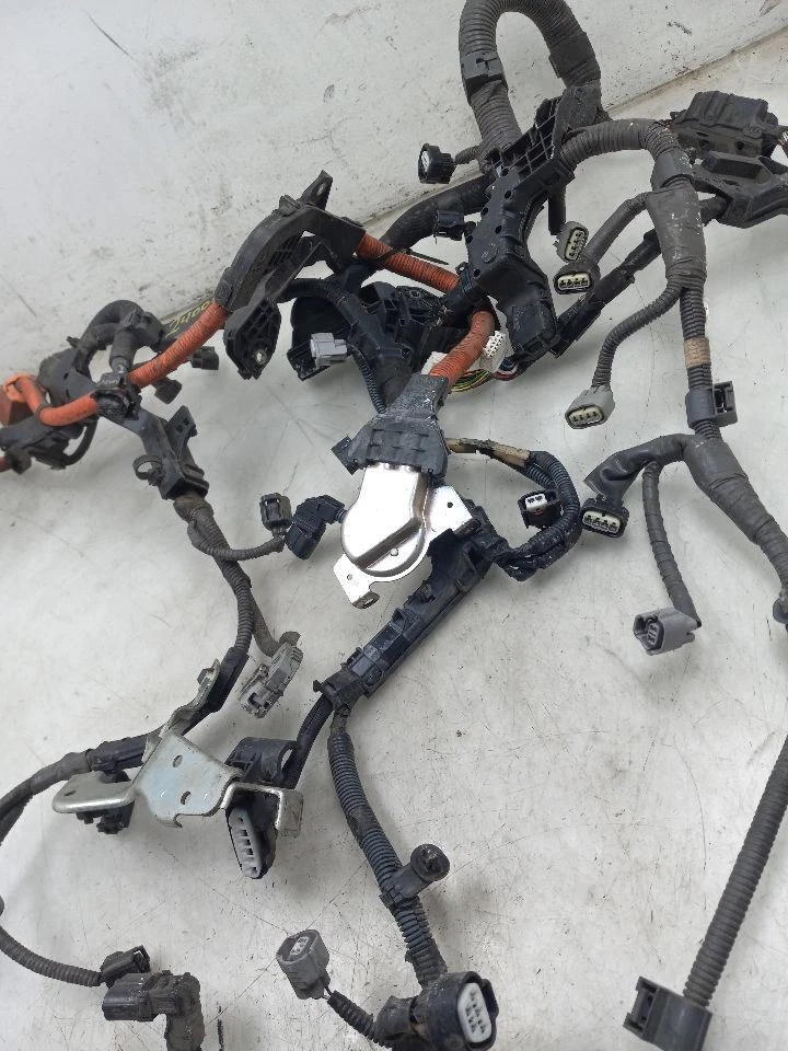 Arnés de cables del motor 12 13 14 15 16 17 Toyota Prius V 82121-47151 Foto 3 de 4