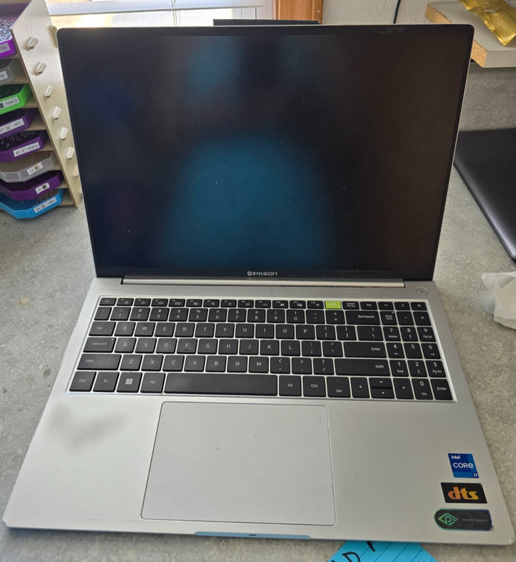 IPASON P3 Laptop Intel Core i7 15.6" Silver - FOR PARTS / REPAIR