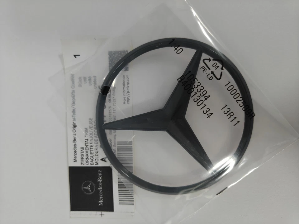 W212 SEDÁN MERCEDES AMG E350 NEGRO BRILLANTE ESTRELLA EMBLEMA TAPA MALETERO TRASERO LOGOTIPO INSIGNIA Foto 2 de 4