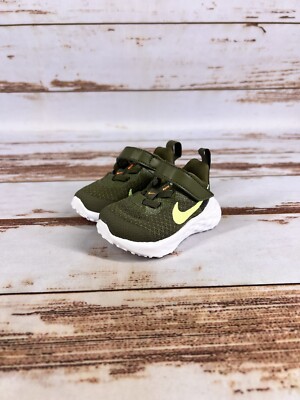 nike infant revolution