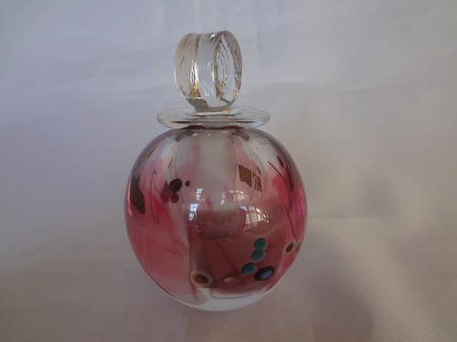Contemporary Art Glass Perfume Bottle - Bold Pink Design - Signed and dated 1996 - Picture 4 of 10
