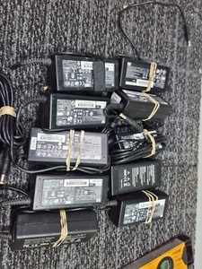 10 x Job Set gebraucht HP Gelb SPITZE Laptop Ladegeräte 19 V Mix Amp Box 67