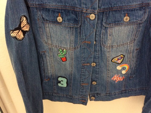 Joe Boxer Women' Embellished Denim Jacket with Patches 100% Cotton - Junior XL - Picture 5 of 5