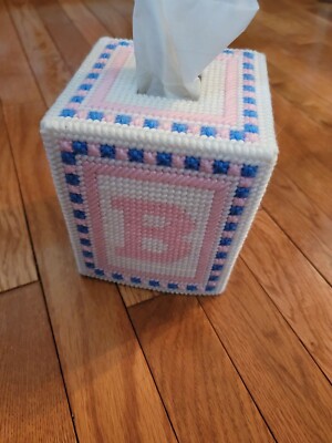 BABY'S PLASTIC CANVAS TISSUE TOPPER COVER 