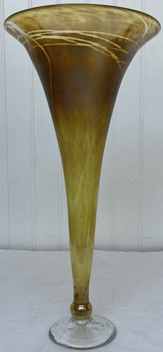 Roland Studio Art Glass Signed 13” Pedestal Trumpet Vase With Iridescent Luster - Picture 6 of 9