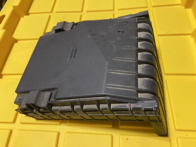 OEM 05-14 Volkswagen Jetta Passat Tiguan Engine Relay Junction Fuse Box Cover