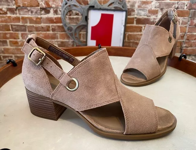 Ugg emporium cheap sale