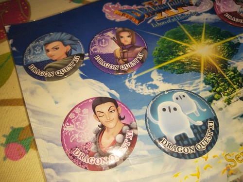 Dragon Quest XI Elusive Age Set of 8 Promotional Badges Sealed New - Picture 2 of 3