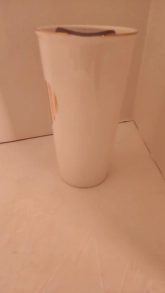 Unused 2017 Caribou Coffee 12oz Cream Colored W/Gold Heart Travel Mug! - Image 3 of 4