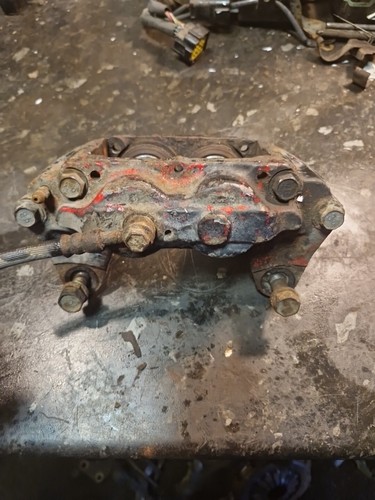 FOR SUBARU FORESTER IMPREZA 4 POT FRONT BRAKE CALIPERS - Picture 18 of 24