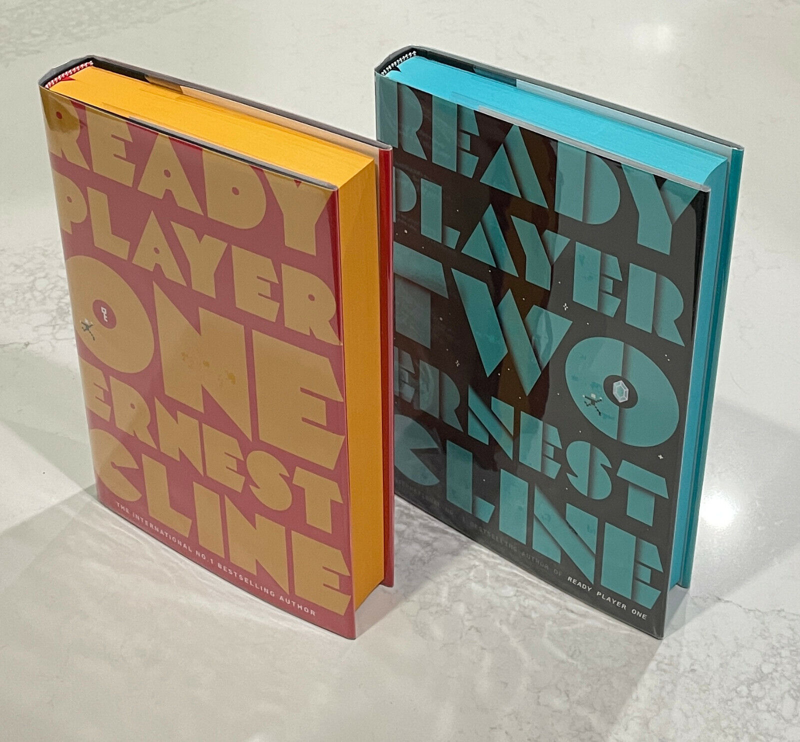 Lot - FIRST EDITION HARD COVER BOOK READY PLAYER ONE BY ERNEST