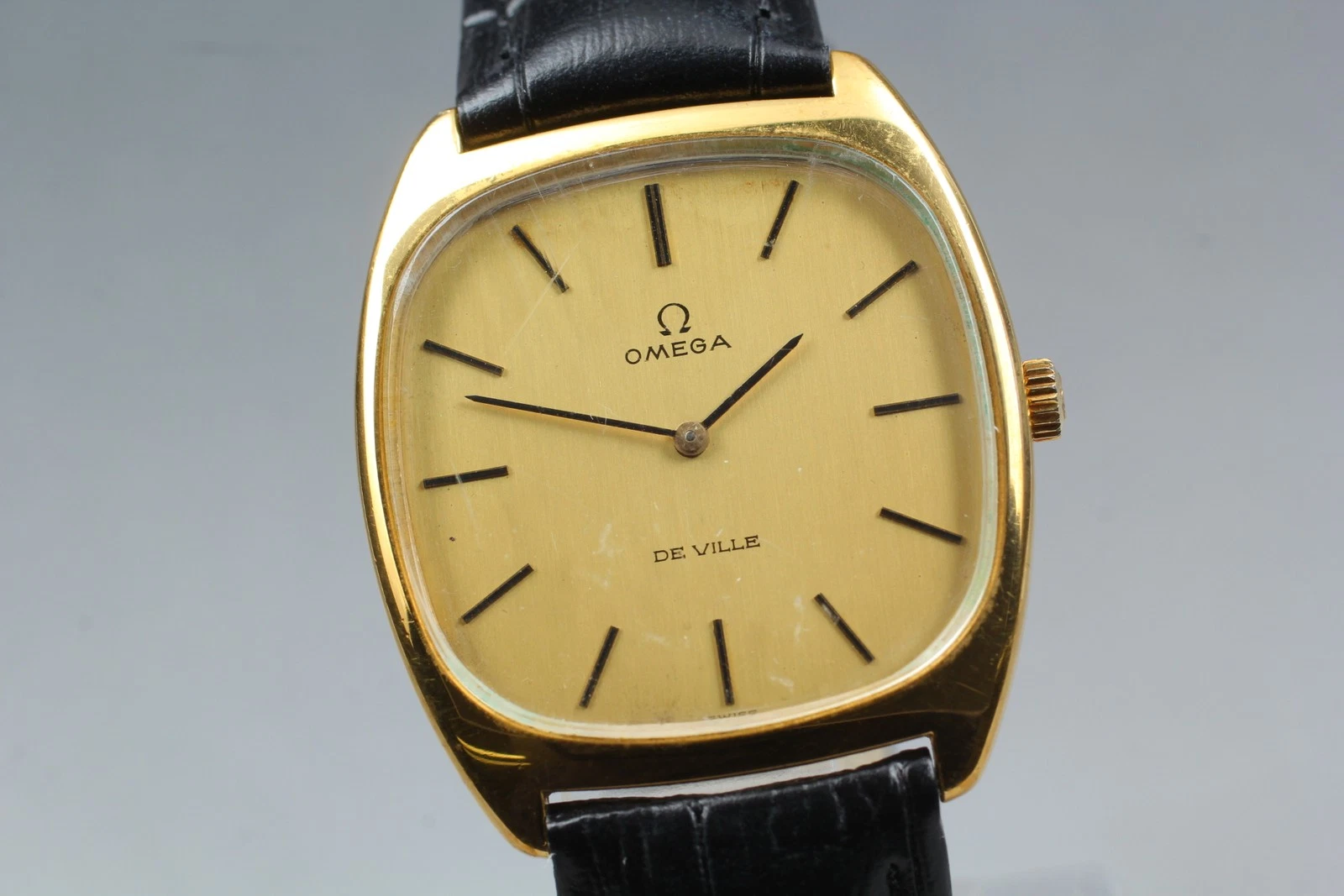 Omega — 1978 OMEGA De Ville Cal.625 111.0139 Gold Dial Manual Winding Mens Vintage Watch