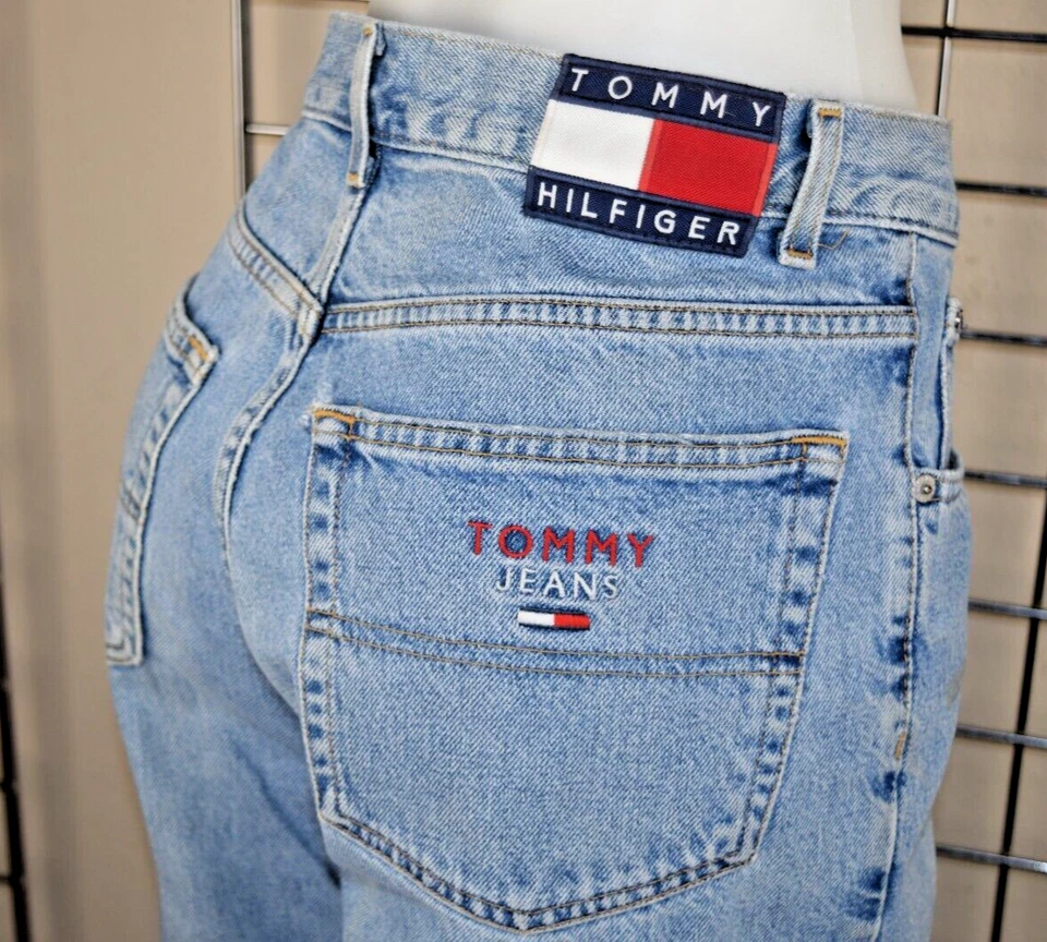 Jeans Tommy Hilfiger Vintage 32 x 31 Azul Años 90 Cintura Alta Bandera Logo Pierna Ancha Foto 2 de 4
