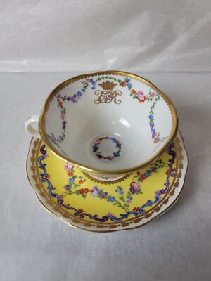 Queen Elizabeth II Buckingham Palace Limited Ed. 15/250 Tea Cup
