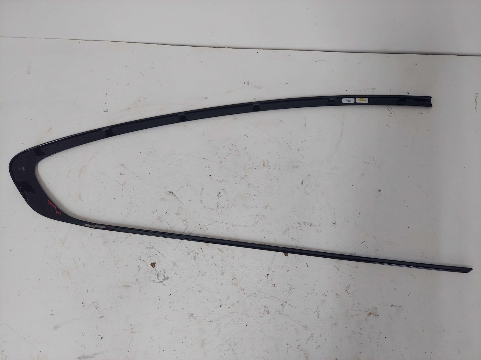 2016 BMW M4 Rear LH Left Window Trim Shadlowline Black 27000861 